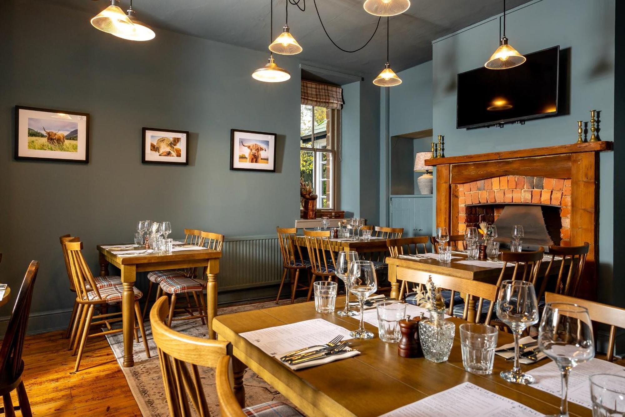 The Olde Coach House Inn Ashby Saint Ledgers Екстериор снимка