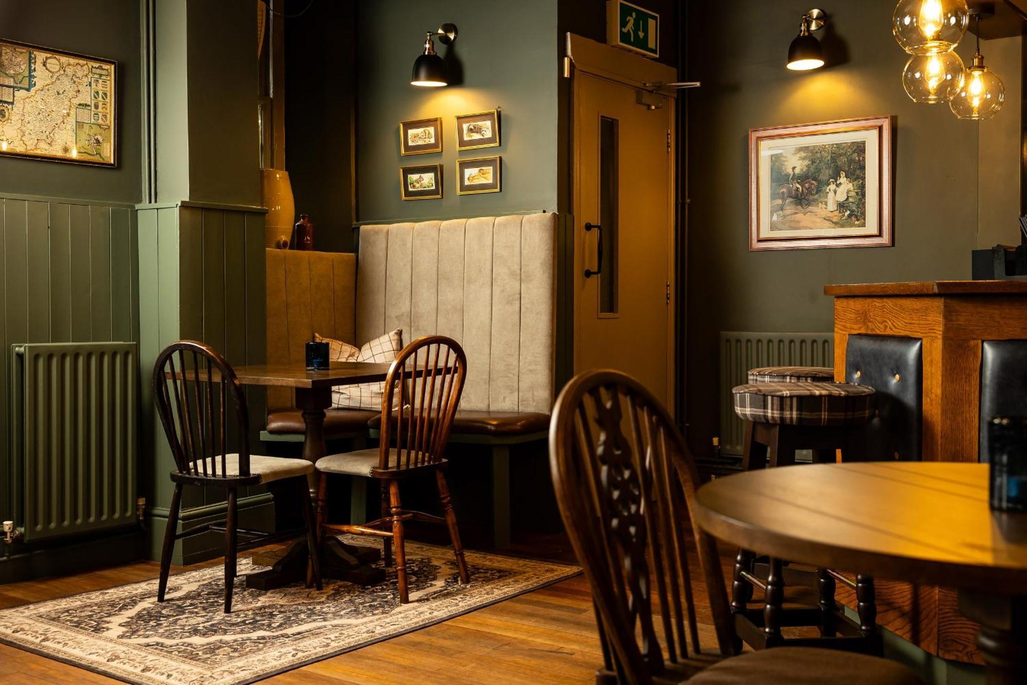The Olde Coach House Inn Ashby Saint Ledgers Екстериор снимка