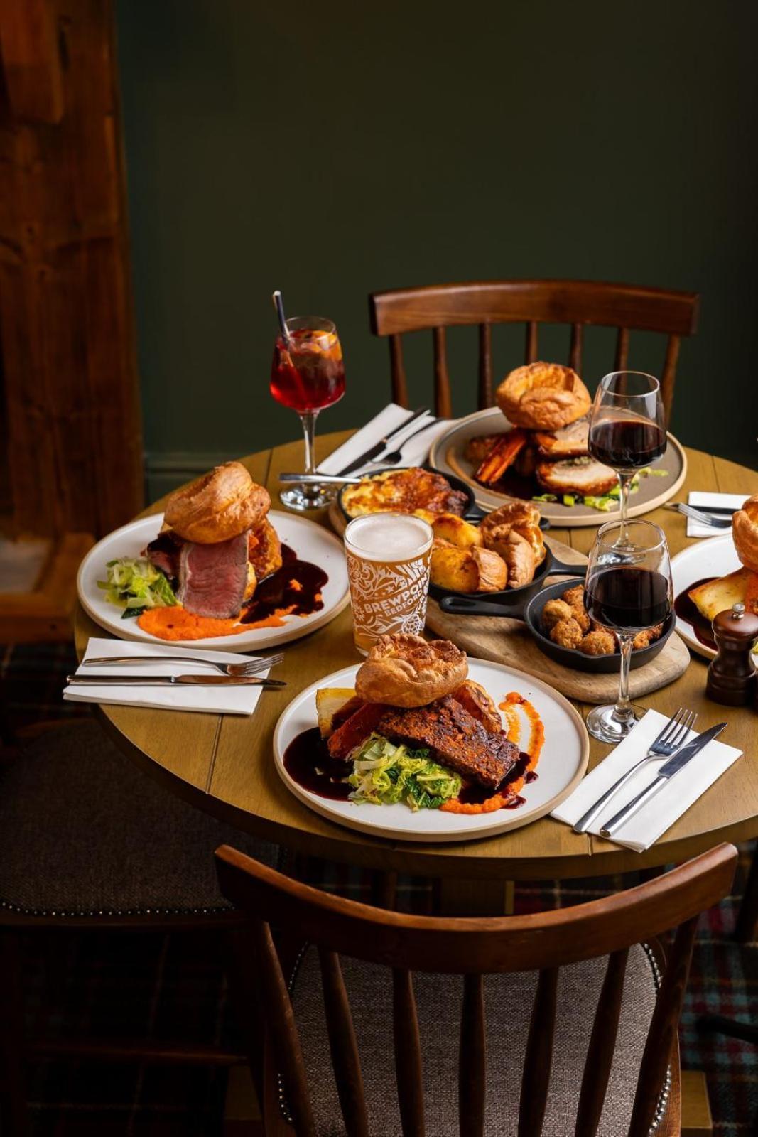 The Olde Coach House Inn Ashby Saint Ledgers Екстериор снимка