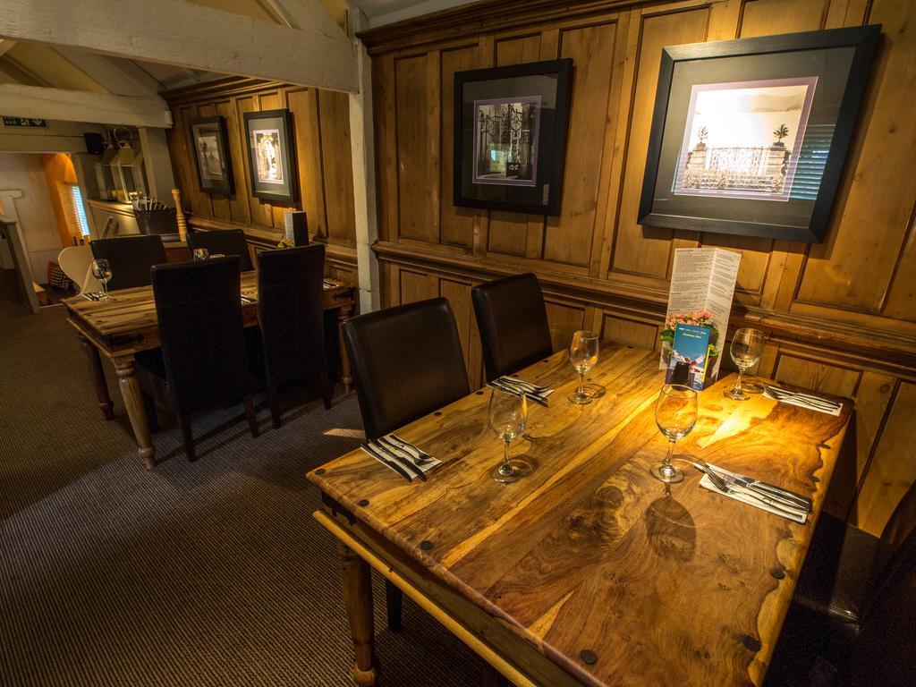 The Olde Coach House Inn Ashby Saint Ledgers Екстериор снимка